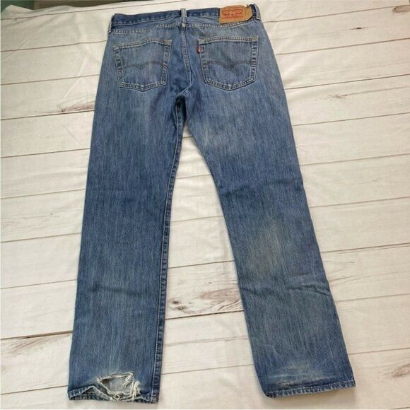 Levi's Medium Wash Straight Leg Jeans - Picture 2 of 9